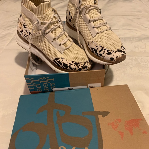 OTBT hybrid sneaker like Brand new - Picture 2 of 14